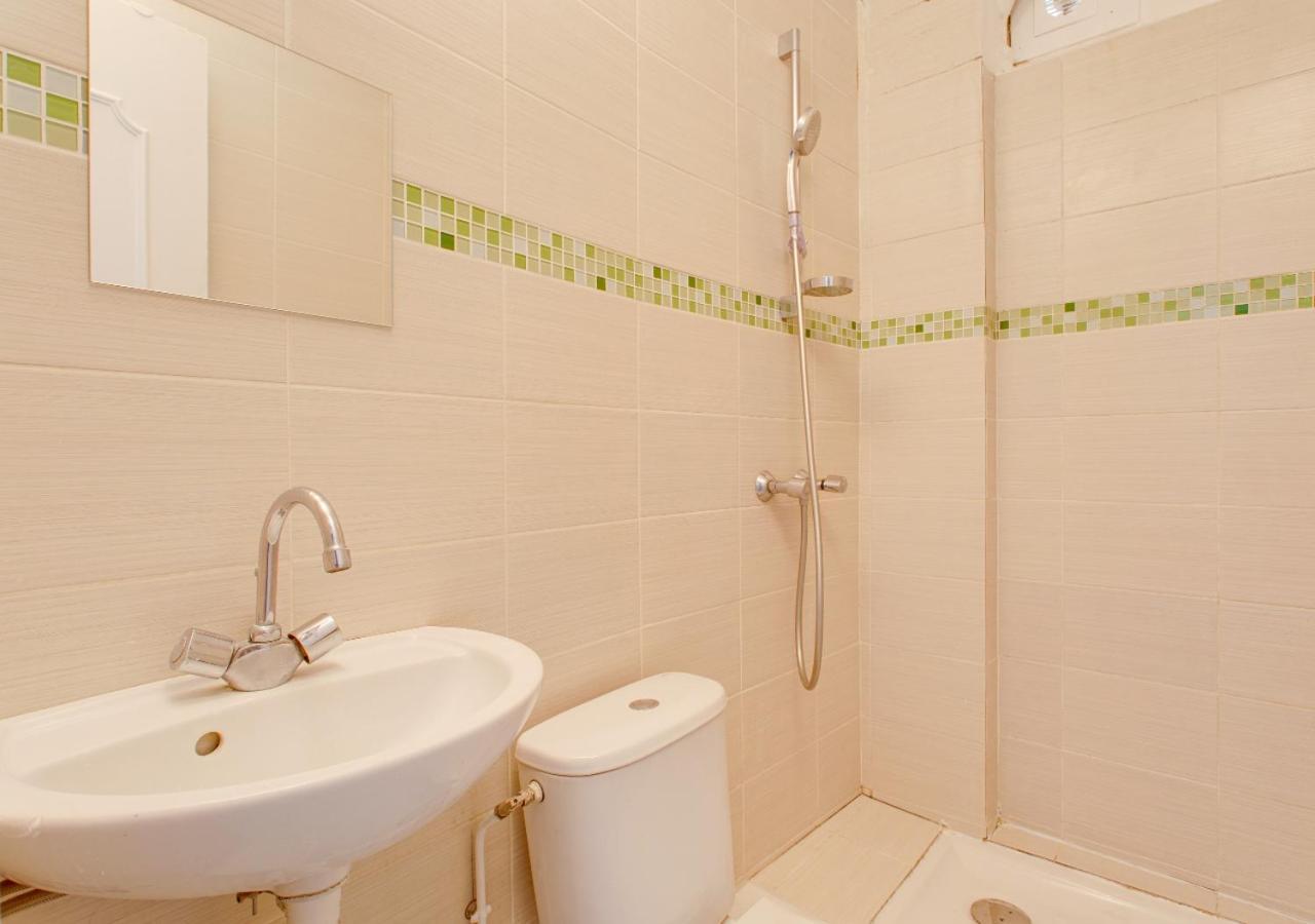 Le Privilege Aux Portes De Paris Bagnolet Exterior photo